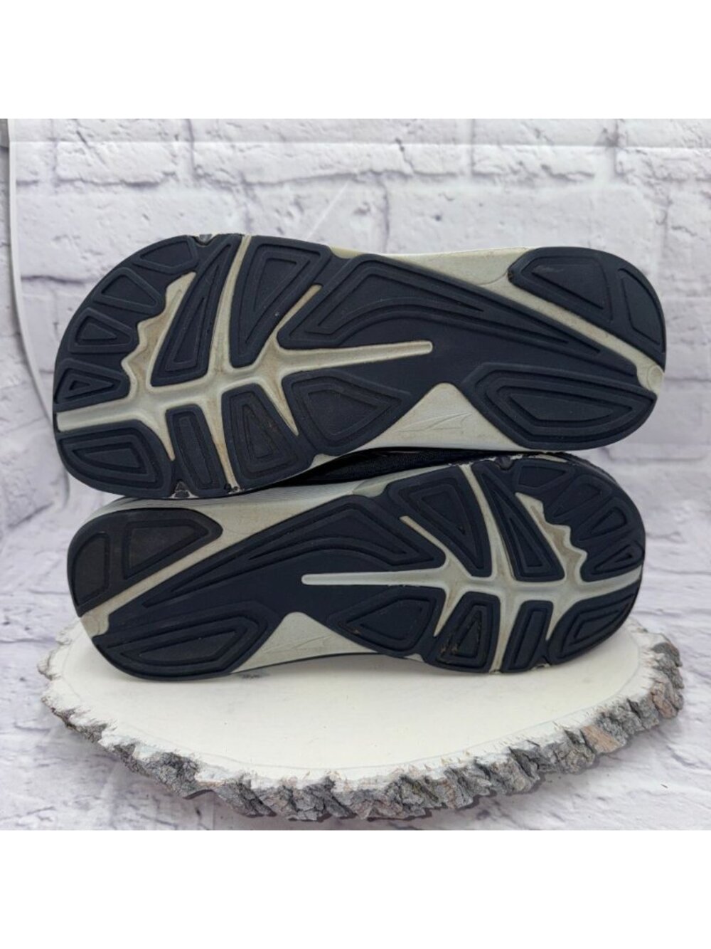 Altra Paradigm 5 Men’s Athletic Running Shoes Gray Size 8 AL0A4VQ0442 - Picture 10 of 10